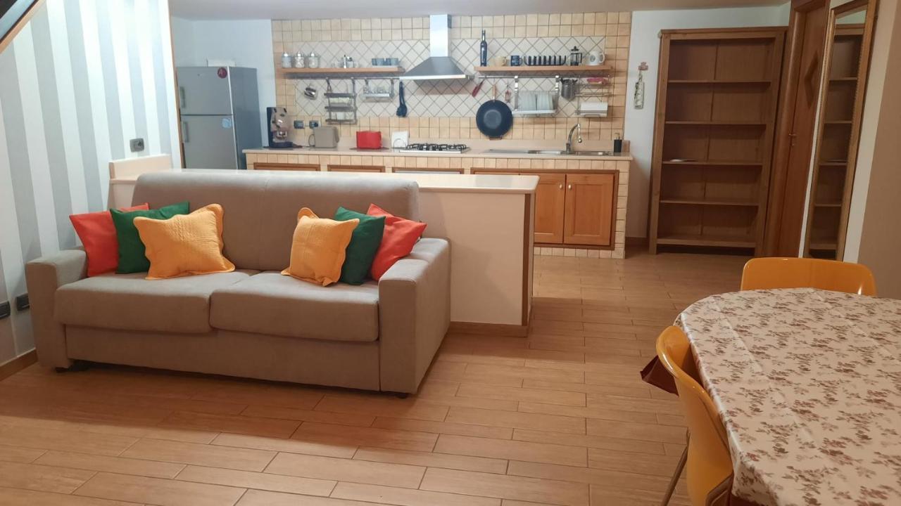 White Home Quartieri Spagnoli 那不勒斯 外观 照片
