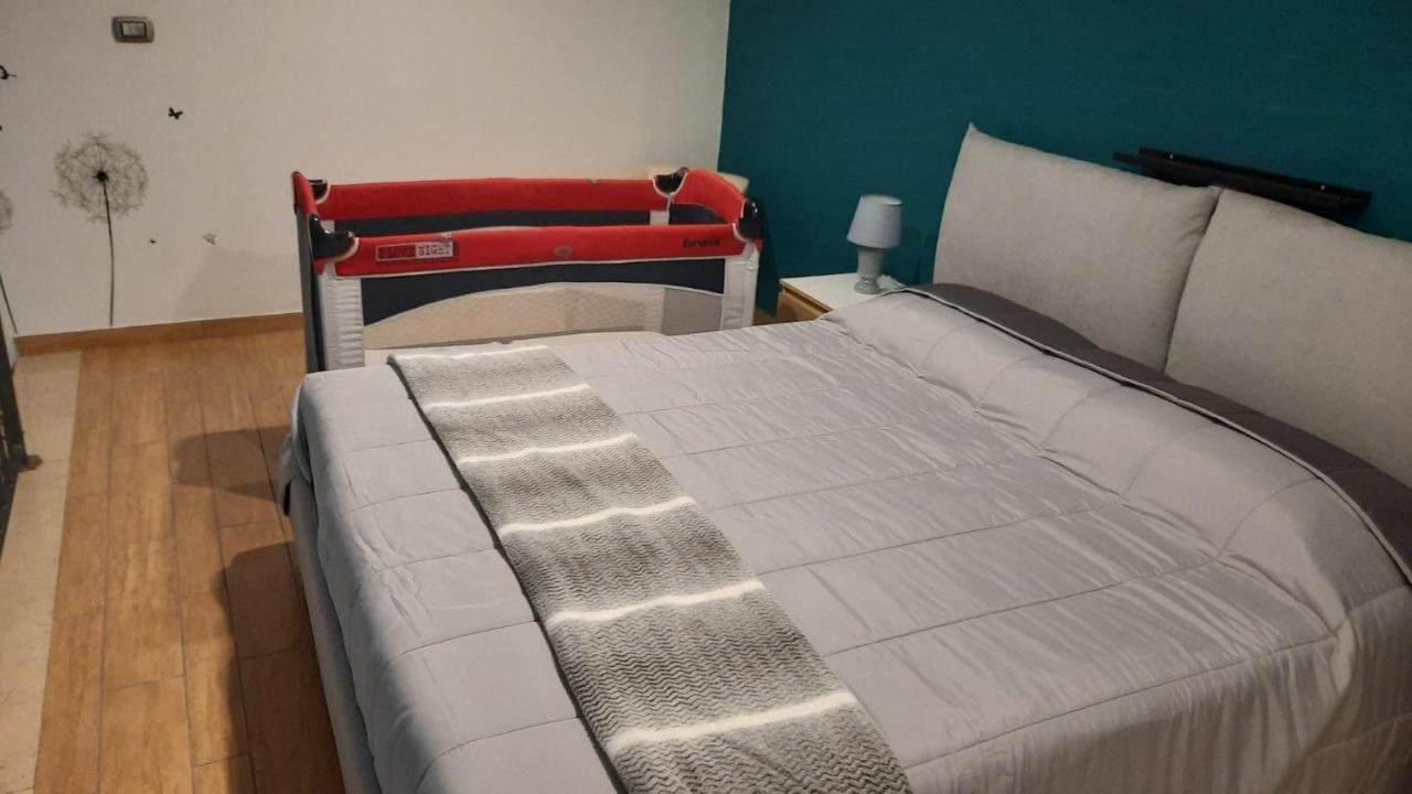 White Home Quartieri Spagnoli 那不勒斯 外观 照片