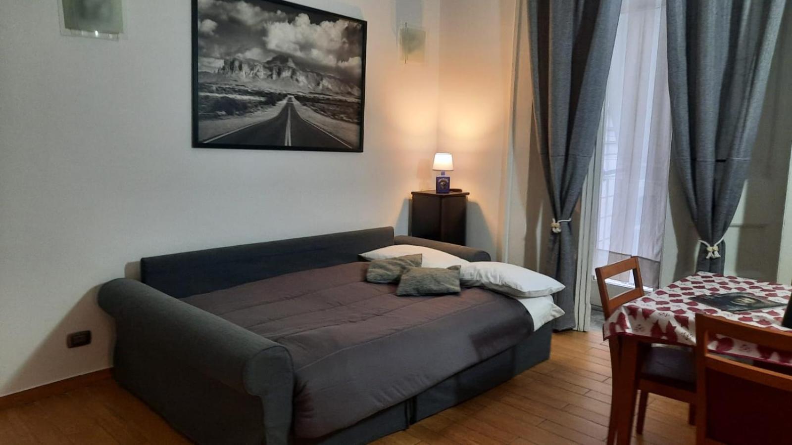 White Home Quartieri Spagnoli 那不勒斯 外观 照片