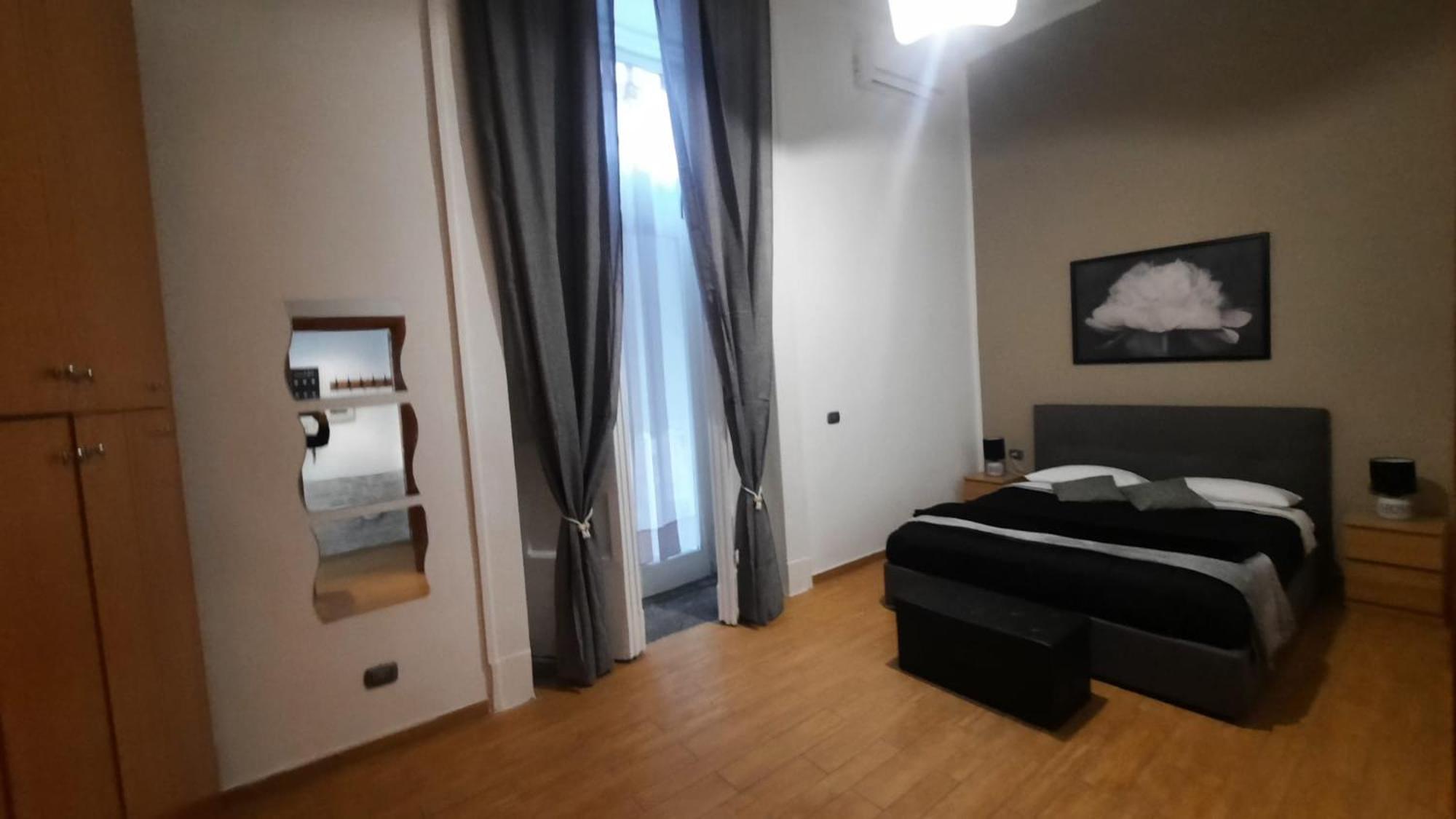 White Home Quartieri Spagnoli 那不勒斯 外观 照片