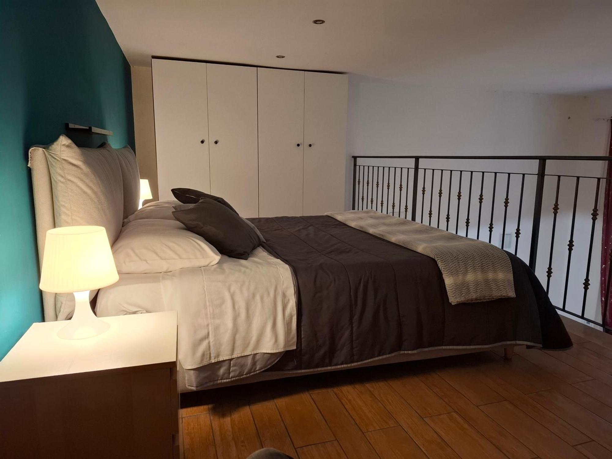 White Home Quartieri Spagnoli 那不勒斯 外观 照片